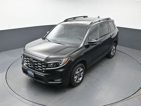Certified 2023 Honda Passport TrailSport image 41