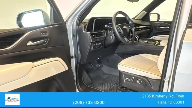 Used 2024 Cadillac Escalade Sport w/ LPO, ONYX Package AWD/4WD image 15