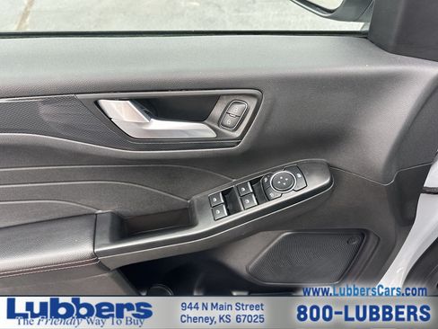 Used 2025 Ford Escape ST-Line FWD image 13