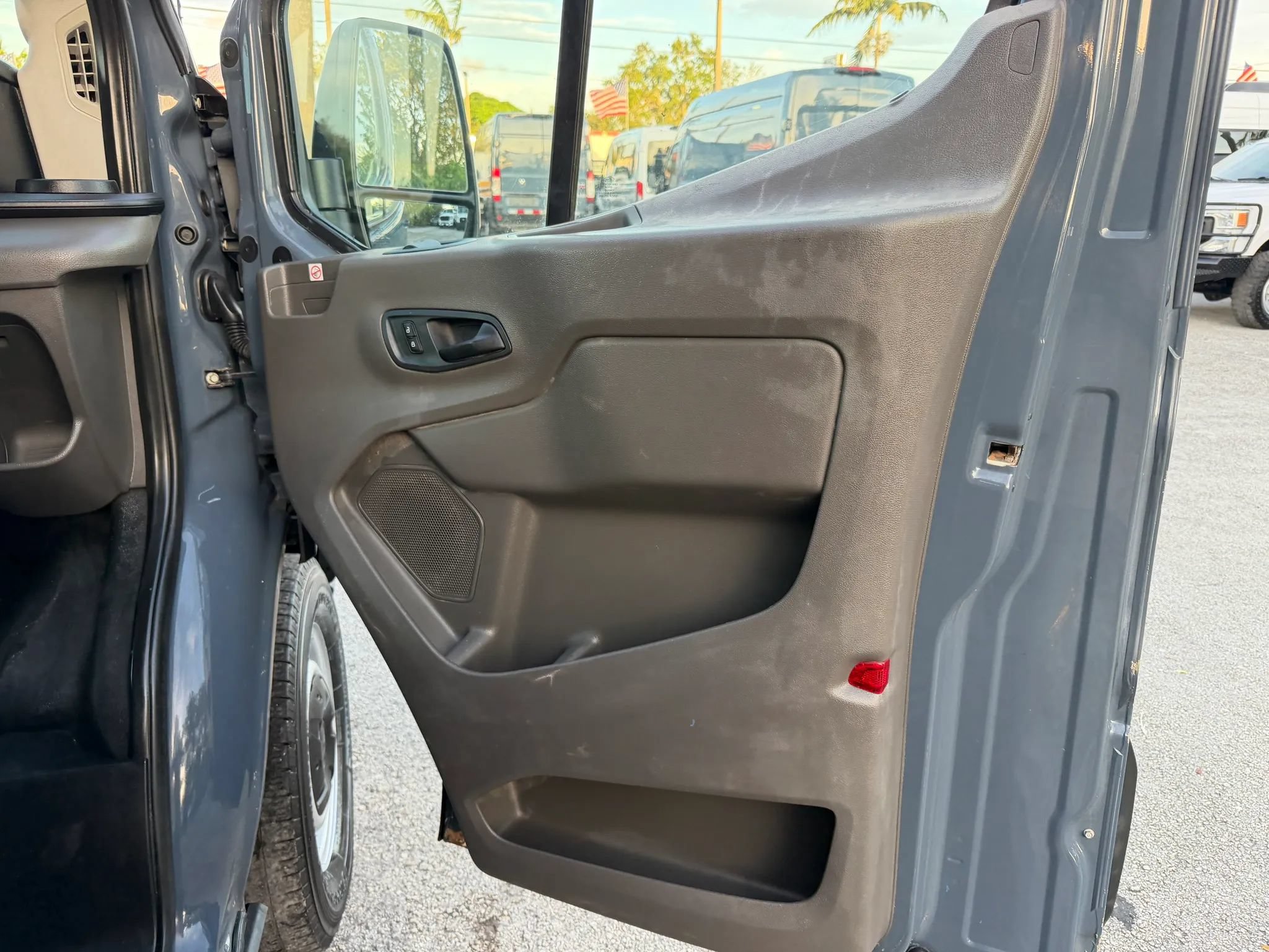 Used 2020 Ford Transit 250 148 High Roof Extended RWD image 13