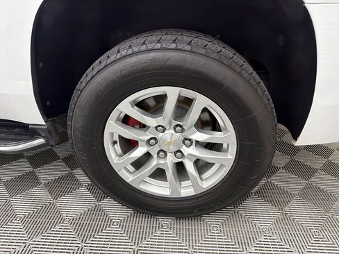 Used 2015 Chevrolet Tahoe LTZ RWD image 19