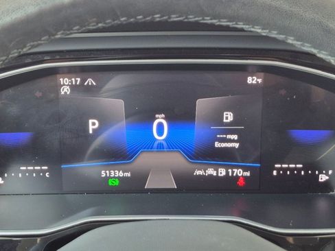 Used 2024 Volkswagen Jetta SE FWD image 9