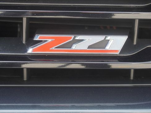 Used 2017 Chevrolet Silverado 1500 LT w/ All Star Edition AWD/4WD image 36