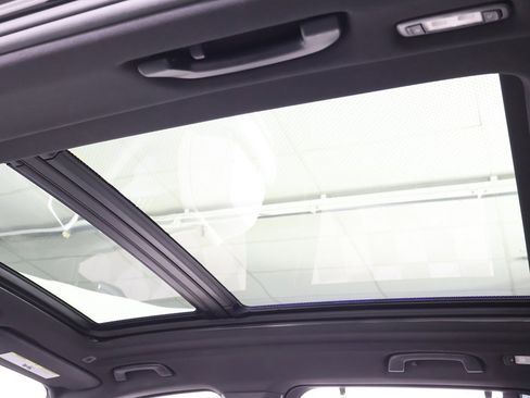 Used 2024 BMW X5 M60i image 27