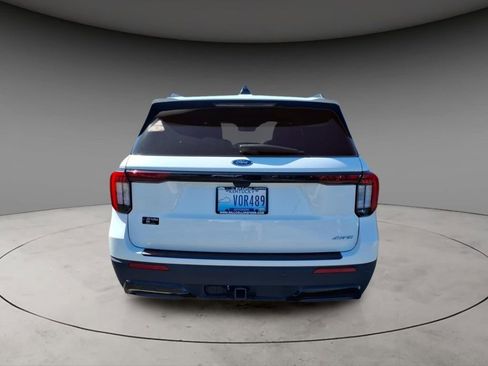 New 2026 Ford Explorer ST-Line w/ ST-Line Street Pack AWD/4WD image 8