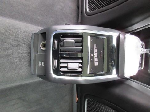 Used 2018 Volvo S90 T6 Inscription w/ Convenience Package image 28