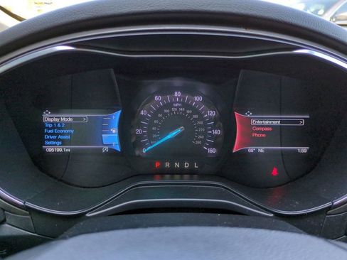 Used 2020 Ford Fusion SEL image 26