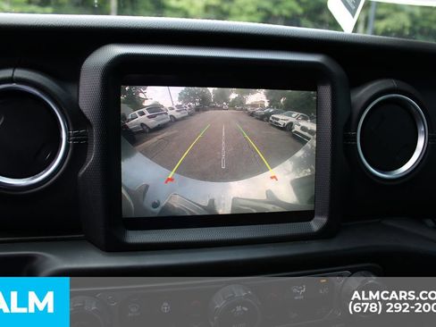 Used 2021 Jeep Wrangler Unlimited Sahara AWD/4WD image 33