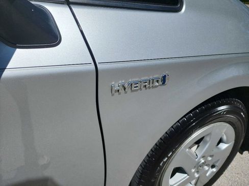 Used 2011 Toyota Prius Three image 11
