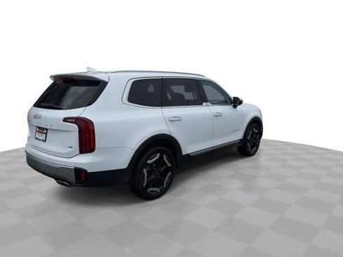 Used 2023 Kia Telluride S w/ S Sunroof Package image 8