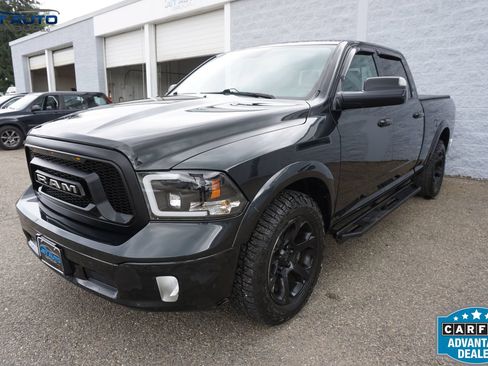 Used 2016 RAM 1500 Laramie AWD/4WD image 3