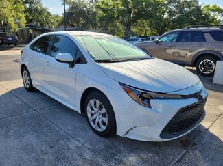 Used 2020 Toyota Corolla LE FWD video 1