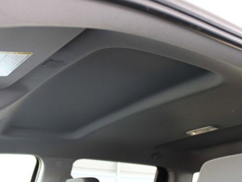 Used 2022 Chevrolet Silverado 2500 Custom w/ Custom Convenience Package image 14