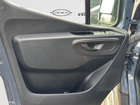Used 2021 Mercedes-Benz Sprinter 2500 image 17