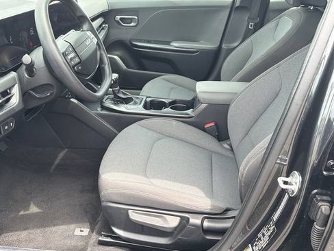 Used 2025 Kia K4 FWD image 8