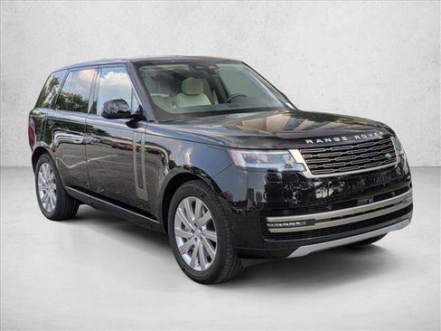 Certified 2025 Land Rover Range Rover SE AWD/4WD image 3