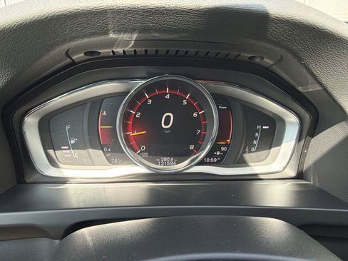 Used 2018 Volvo V60 T5 Cross Country w/ Convenience Package AWD/4WD image 19