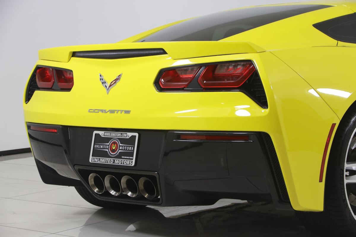 Used 2016 Chevrolet Corvette Stingray Coupe RWD image 60