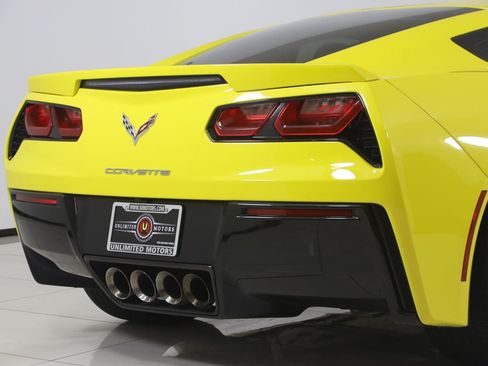 Used 2016 Chevrolet Corvette Stingray Coupe RWD image 60