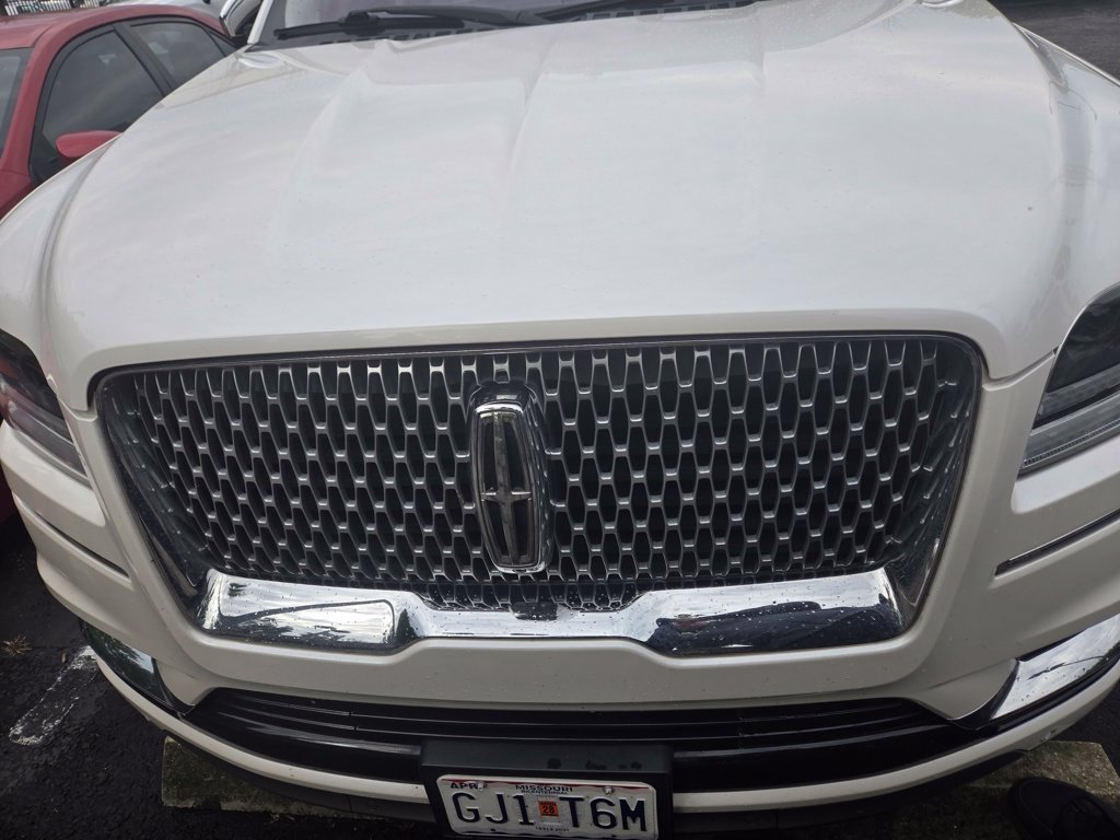Used 2018 Lincoln Navigator Black Label w/ Cargo Package AWD/4WD image 9