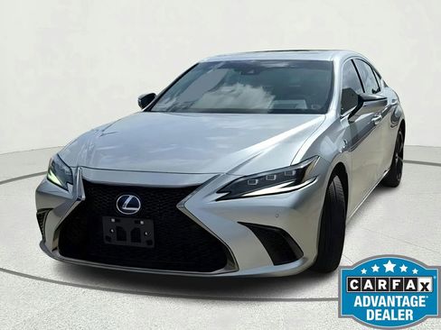 Used 2022 Lexus ES 300h F Sport image 8