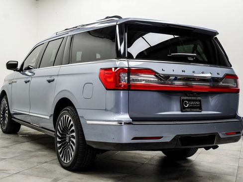 Used 2020 Lincoln Navigator L Black Label w/ Cargo Convenience Package image 11
