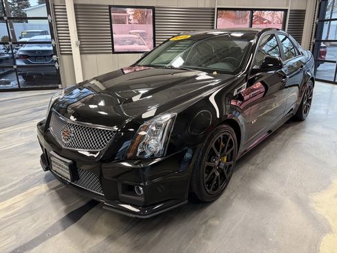 Used 2011 Cadillac CTS V image 4