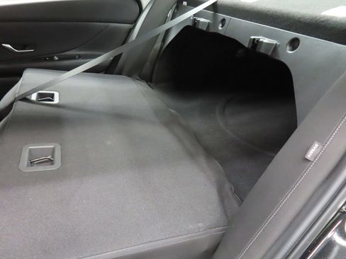 Used 2024 Hyundai Elantra SEL FWD image 52