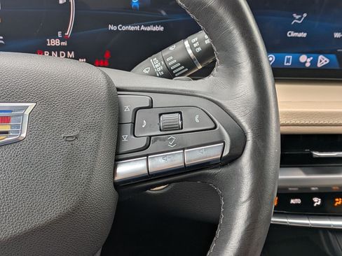 Used 2024 Cadillac XT4 Luxury w/ Cold Weather Package AWD/4WD image 15
