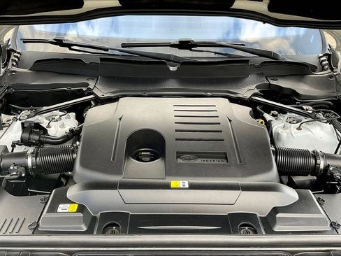 Used 2020 Land Rover Range Rover Sport HSE image 30