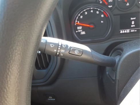 Used 2025 Chevrolet Silverado 1500 Custom image 14