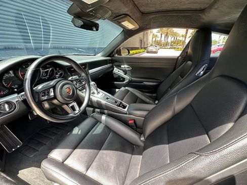 Certified 2018 Porsche 911 Carrera RWD image 4