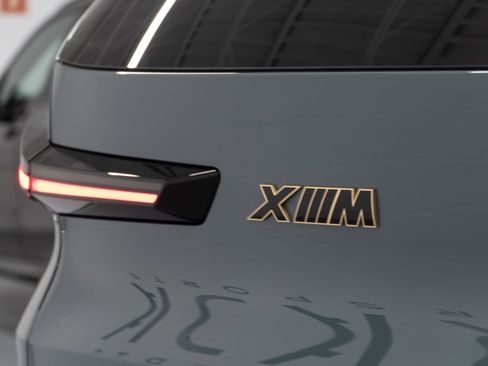 Used 2023 BMW XM image 16