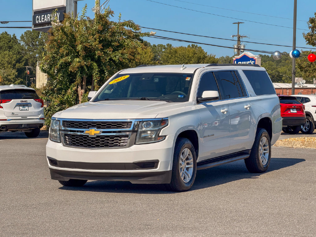 Used 2016 Chevrolet Suburban LT RWD image 3