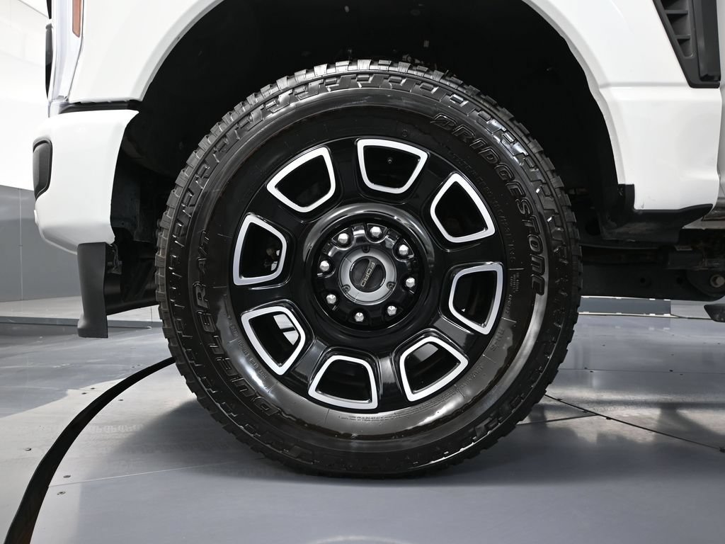 Used 2025 Ford F250 Platinum AWD/4WD image 13