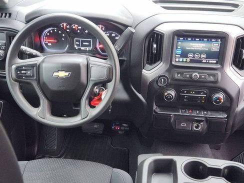 Used 2020 Chevrolet Silverado 1500 Custom w/ Custom Value Package image 27