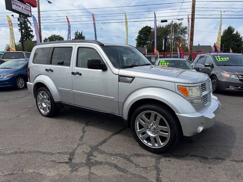 Used 2011 Dodge Nitro Heat image 2