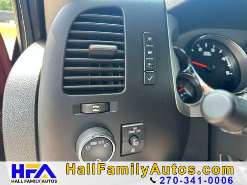 Used 2014 GMC Sierra 2500 SLE w/ SLE Preferred Package AWD/4WD image 19