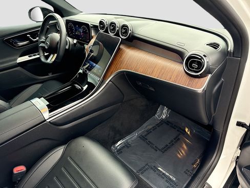 Used 2024 Mercedes-Benz GLC 300 GLC 300 image 13