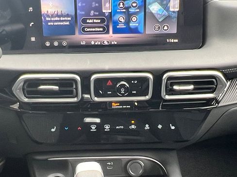 New 2026 Nissan Sentra SV w/ SV Convenience Package image 4