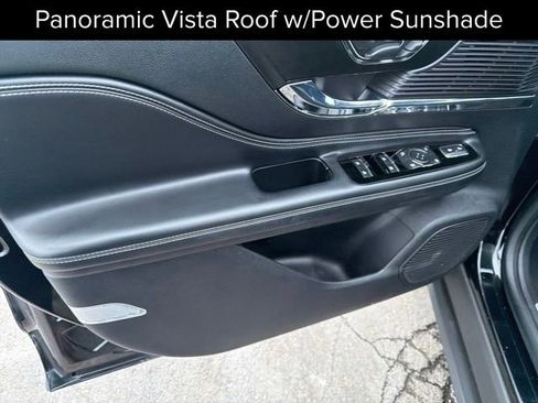 Used 2022 Lincoln Corsair Reserve w/ Equipment Group 201A image 12