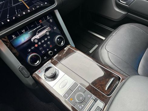 Used 2018 Land Rover Range Rover Long Wheelbase Supercharged AWD/4WD image 13