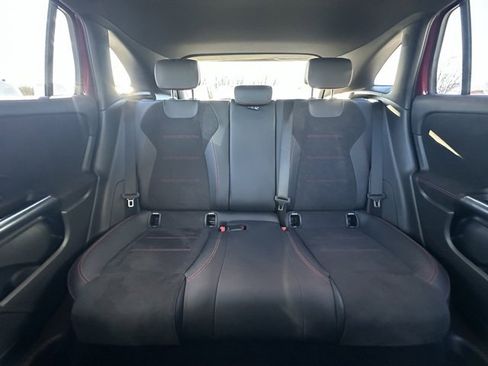 Certified 2022 Mercedes-Benz GLA 250 4MATIC image 17