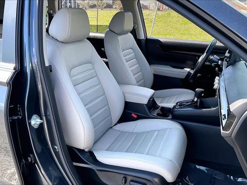 Used 2023 Honda CR-V EX-L image 9