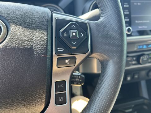 Used 2021 Toyota Tacoma SR5 RWD image 27