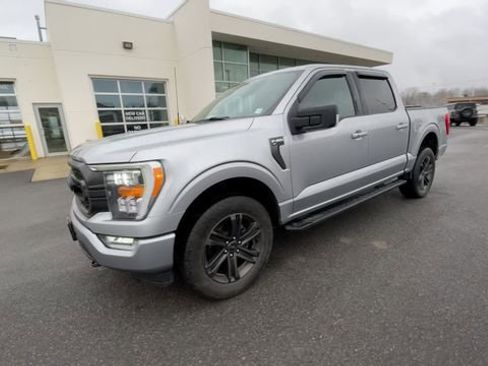 Certified 2022 Ford F150 XLT w/ Equipment Group 302A High image 5