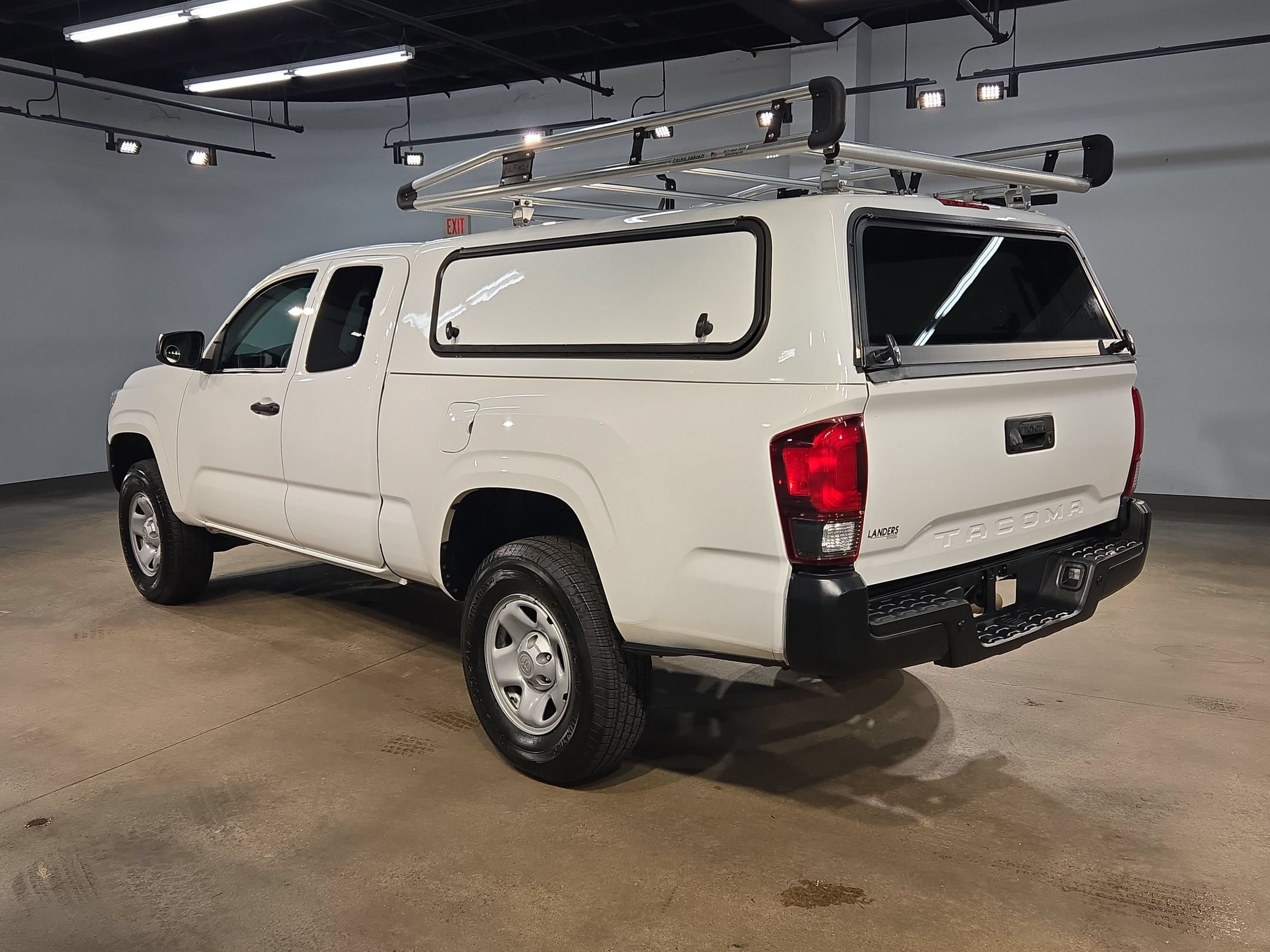 Used 2023 Toyota Tacoma SR RWD image 5