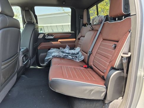 New 2026 GMC Sierra 2500 Denali Ultimate AWD/4WD image 22