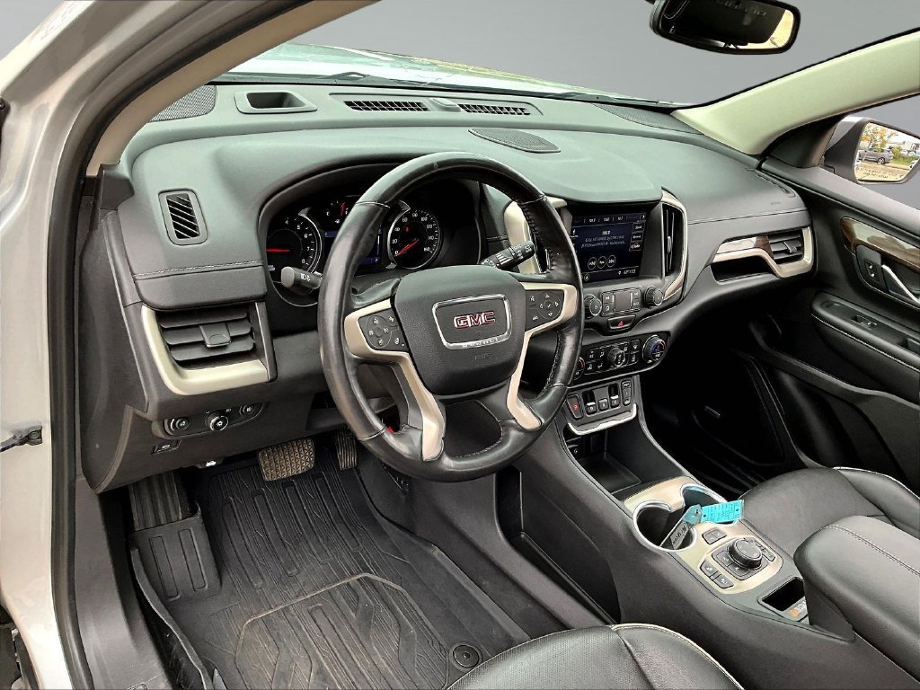 Used 2019 GMC Terrain Denali w/ Advanced Safety Package AWD/4WD image 19