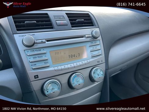 Used 2007 Toyota Camry LE image 11